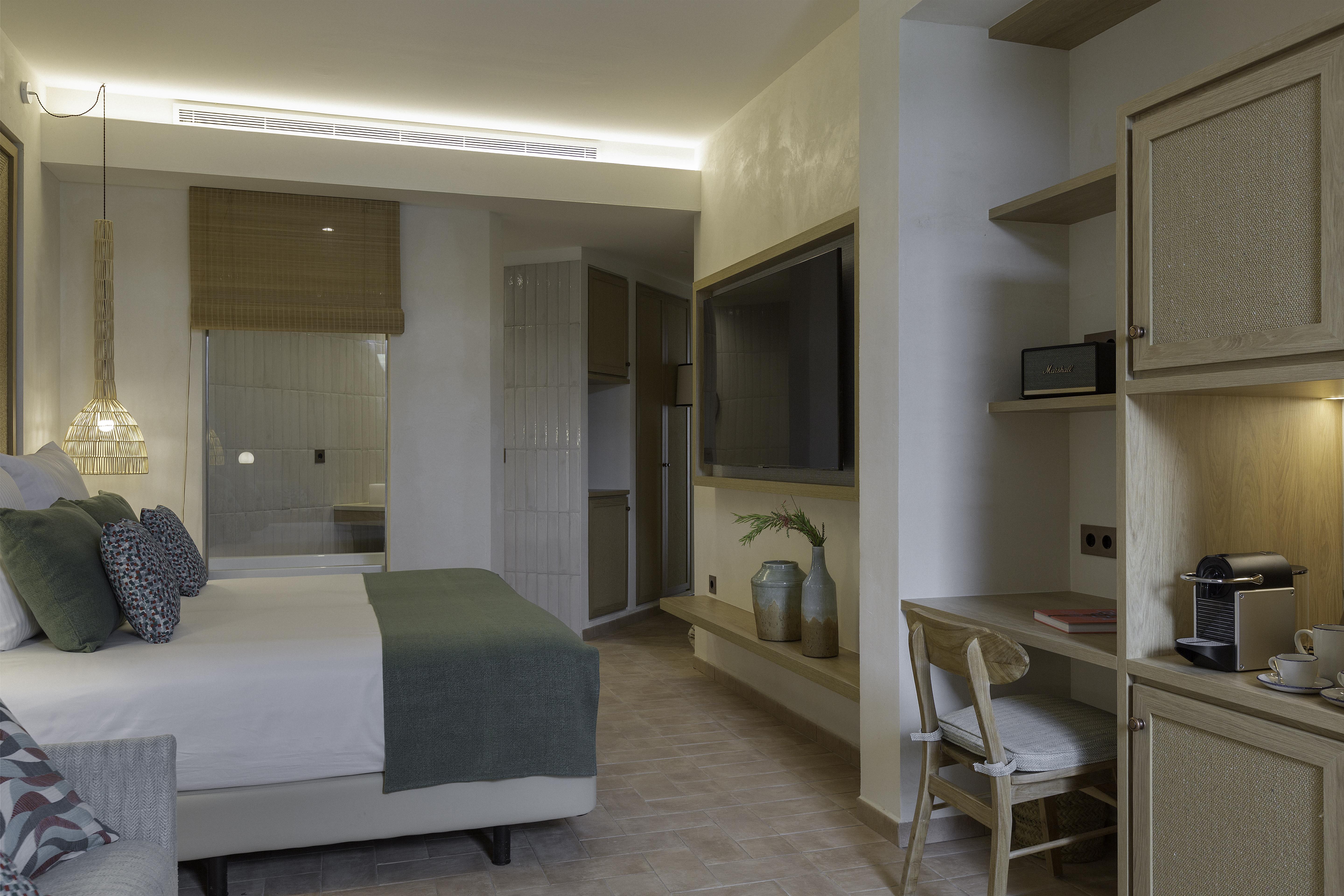 Otel Cala San Miguel Ibiza Resort, Adults Only, Curio Collection By Hilton Port de Sant Miguel